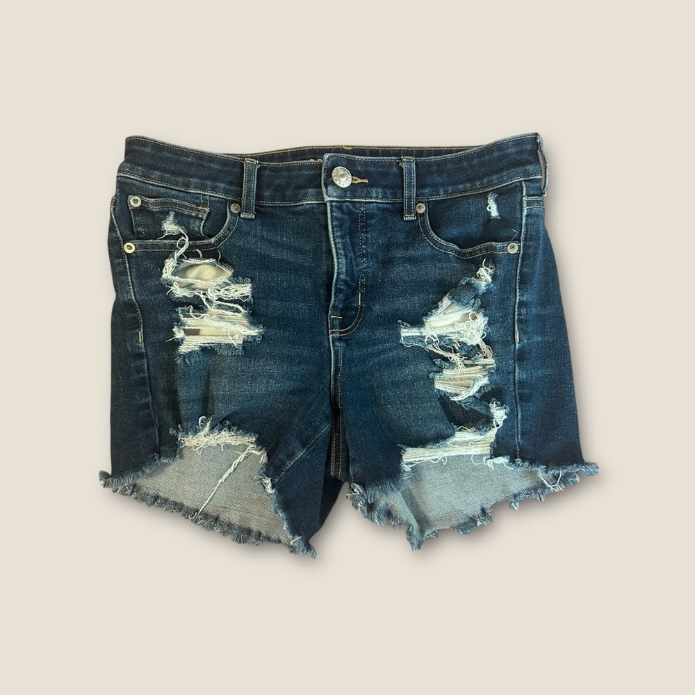 American Eagle The Dream Short Distressed Denim Women Mid Rise Shorts Size 8 EUC